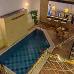 Aqui Estoy Central Hotel